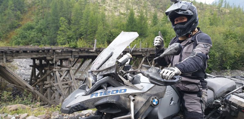 Road on Bones Rusmototravel motorcycle tour BMW