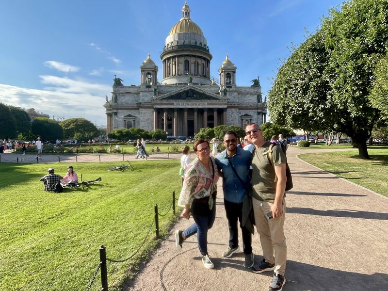 St.Petersburg walking tour in Russia motour