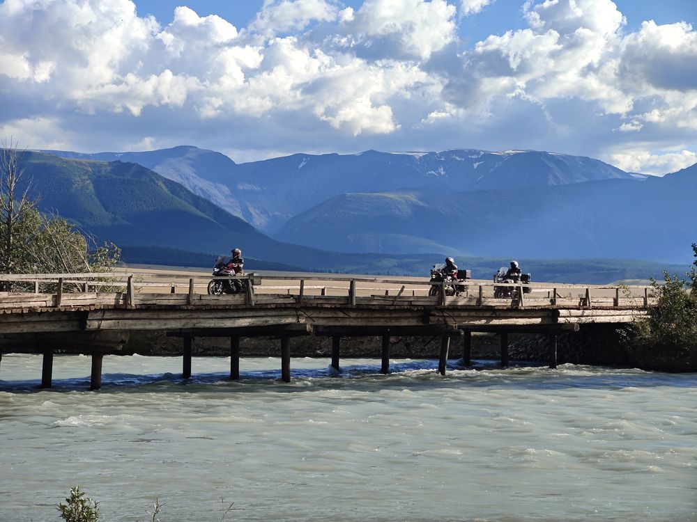 Altai Motorcycle Tours Rusmototravel BMW R1250GS