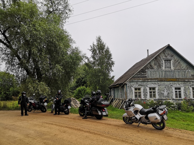 Moscow-Saint-Petersburg motorcycle tour Rusmototravel, small villages