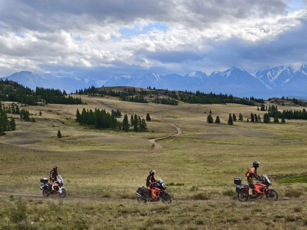Altai Motorcycle Tours Rusmototravel BMW R1250GS
