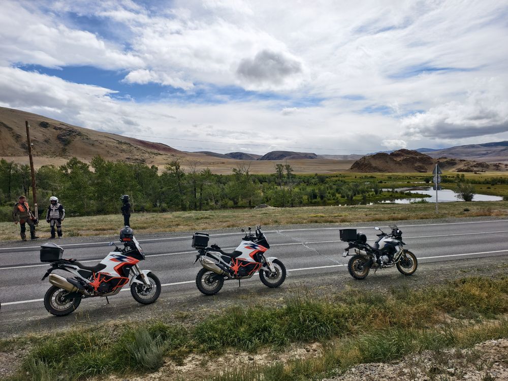 Altai Motorcycle Tours Rusmototravel BMW R1250GS